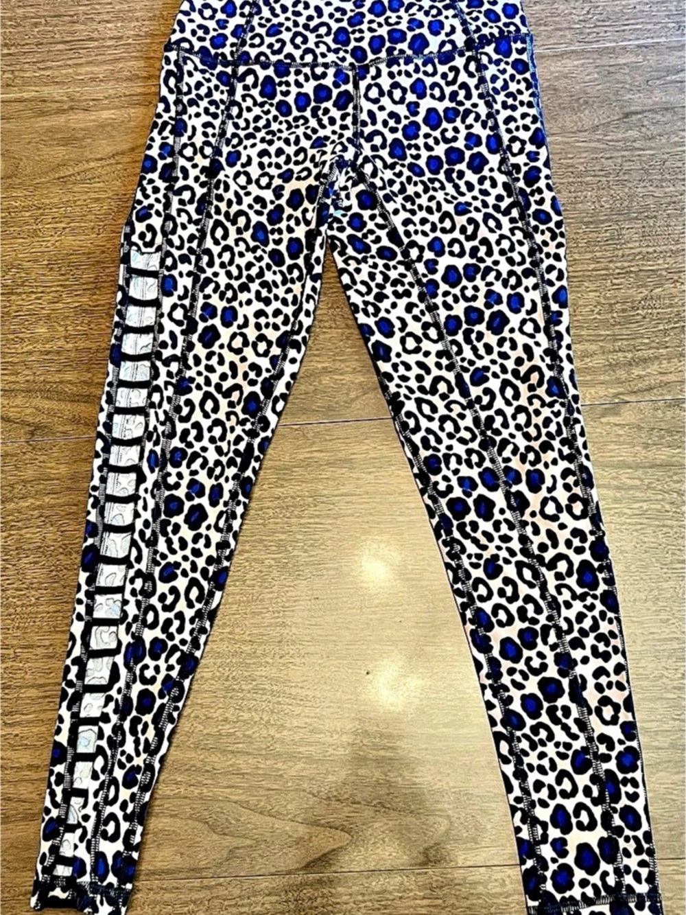 Victoria's Secret Knockout by Victoria's Secret Animal Print Leggings Blue & Nat